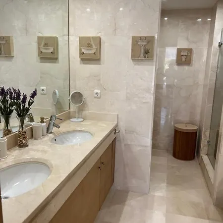 公寓 Alcazaba 埃斯特波纳